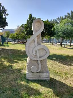 Treble clef in Petah Tikva.